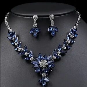 Elegant Blue and Silver Jewelry Set